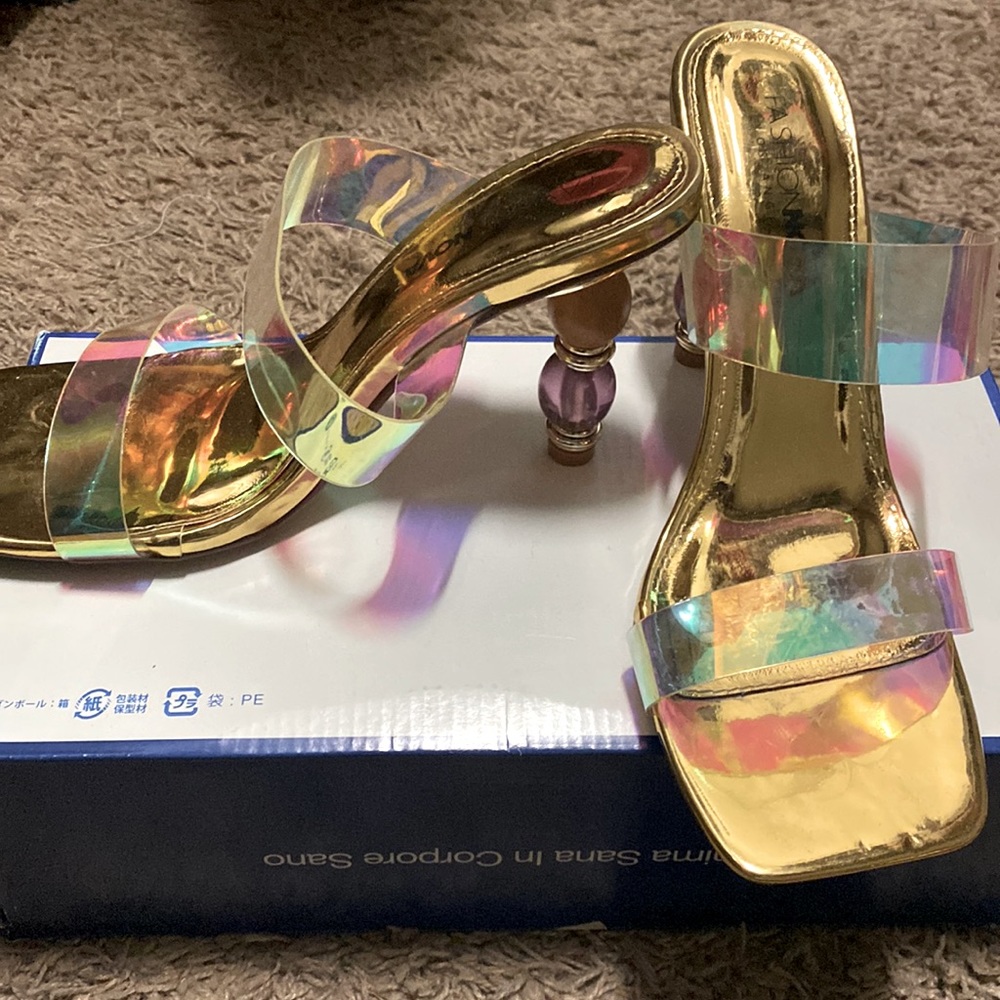 FashionNova heel